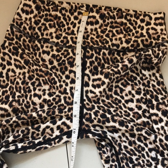 ZYIA Leopard Brilliant Scrunchy What Hi-RIse 7/8 24" Leggings 8-10 - Picture 9 of 12